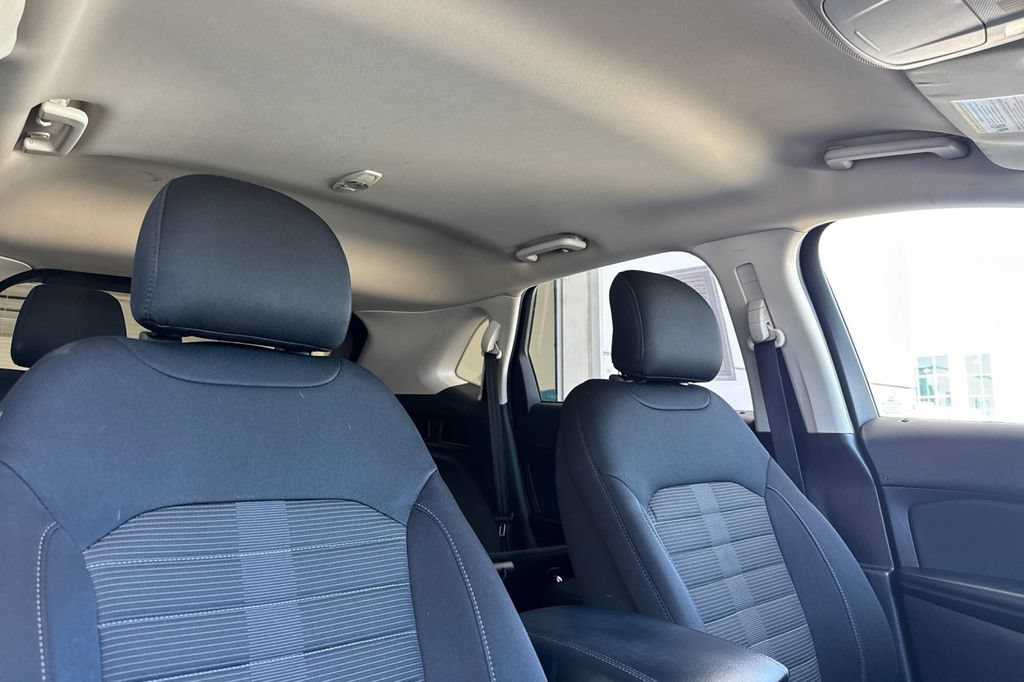 Used 2018 Ford Edge SEL AWD/4WD image 17