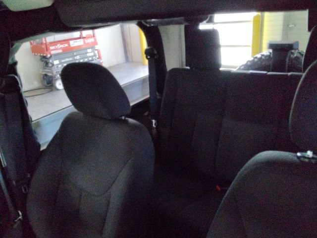 Used 2018 Jeep Wrangler Willys Wheeler image 10