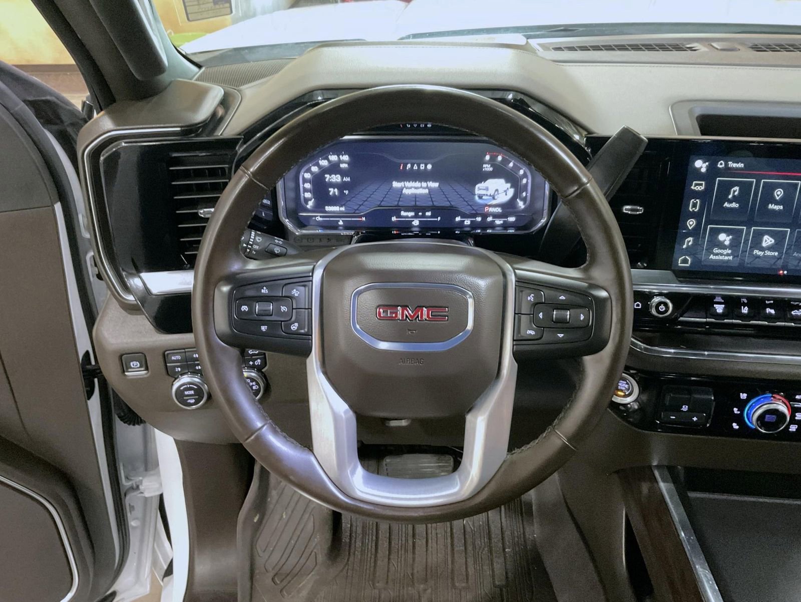 Used 2024 GMC Sierra 2500 SLT w/ SLT Premium Package image 11