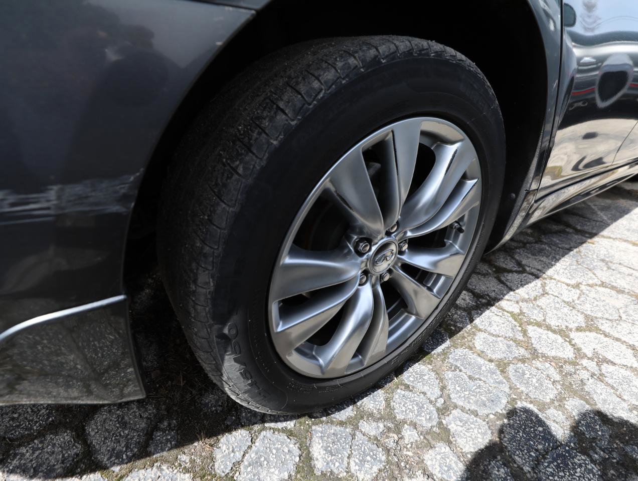 Used 2012 INFINITI M37 x w/ Deluxe Touring Pkg AWD/4WD image 10