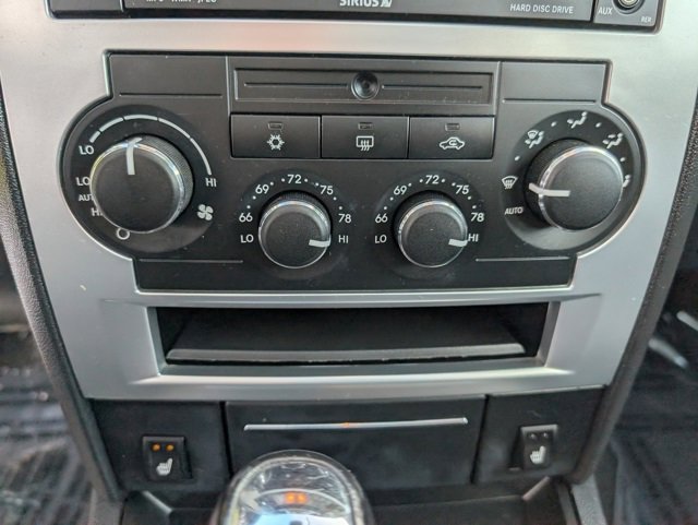 Used 2010 Chrysler 300 Limited image 15