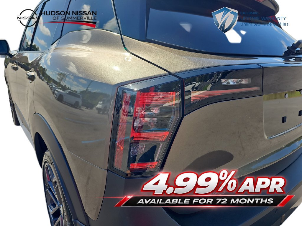 Used 2026 Nissan Kicks SR w/ SR Premium Package FWD image 35