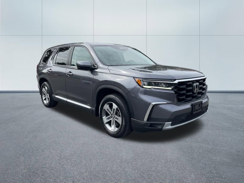 Used 2025 Honda Pilot EX-L image 4