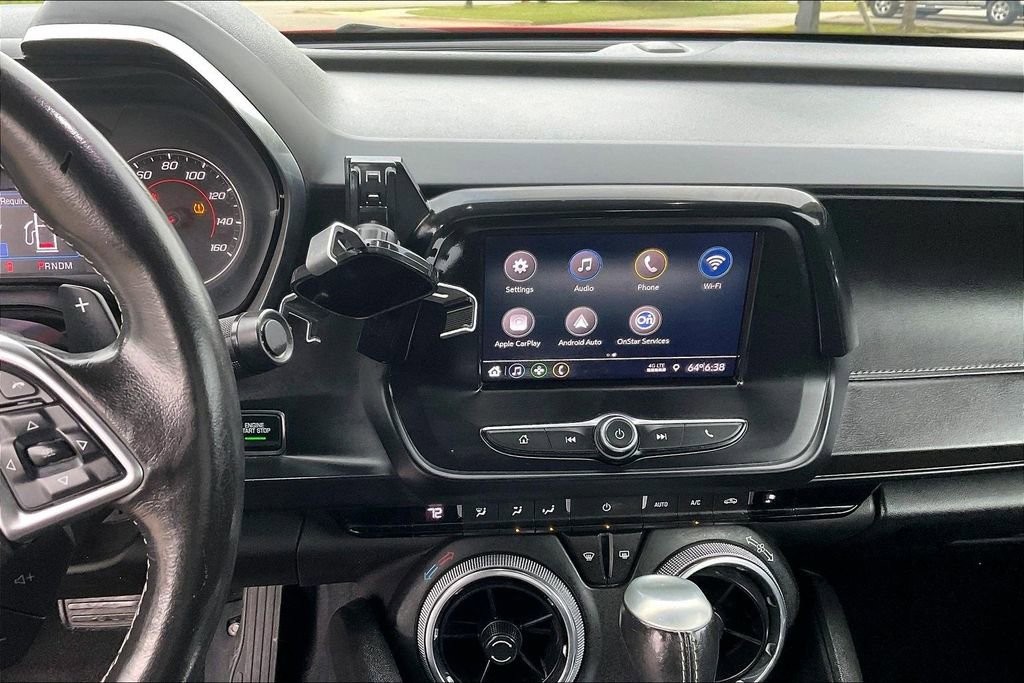 Used 2020 Chevrolet Camaro LT RWD image 6
