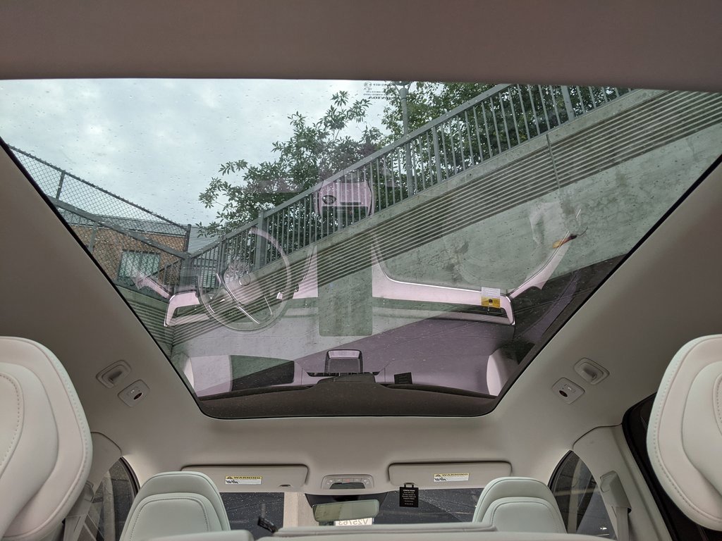 New 2025 Volvo EX90 Plus image 13