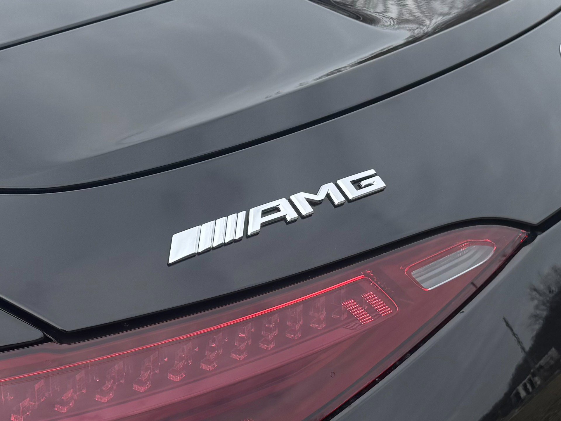 Used 2022 Mercedes-Benz SL 63 AMG 4MATIC w/ Driver Assistance Package image 57