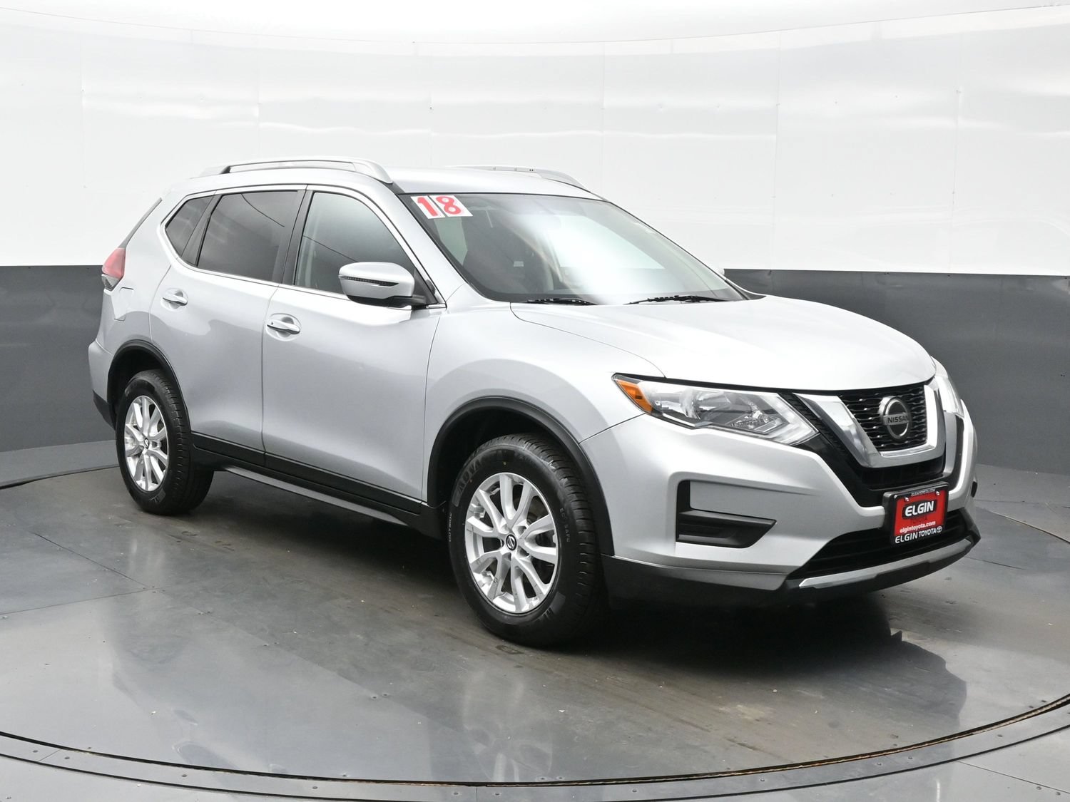 Used 2018 Nissan Rogue SV AWD/4WD image 8