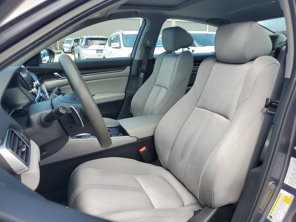 Used 2020 Honda Accord EX image 24
