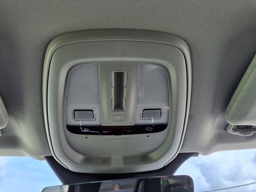 Certified 2023 Volvo XC90 B6 Plus AWD/4WD image 28
