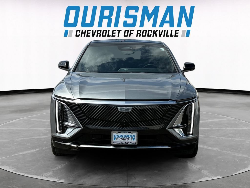 Used 2024 Cadillac Lyriq Luxury AWD/4WD image 8