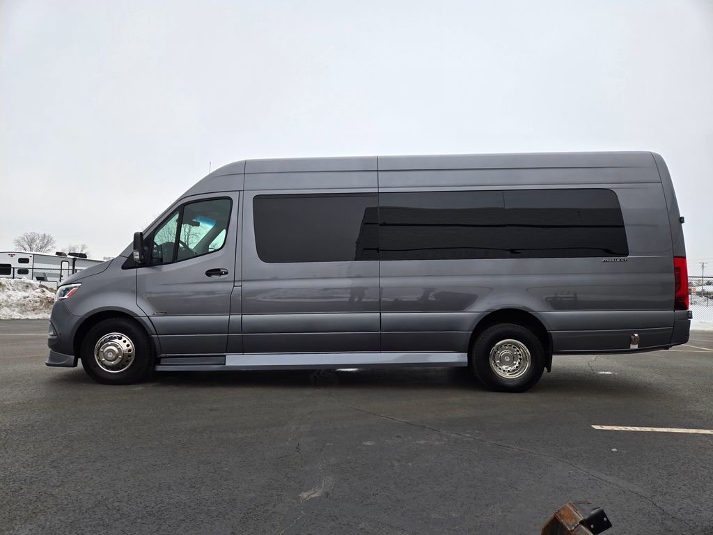 Used 2023 Mercedes-Benz Sprinter 3500 w/ Parking Package image 37