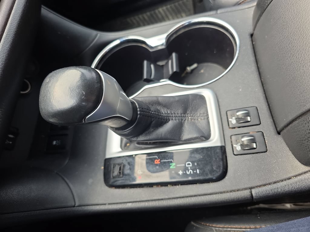 Used 2014 Toyota Highlander XLE AWD/4WD image 30