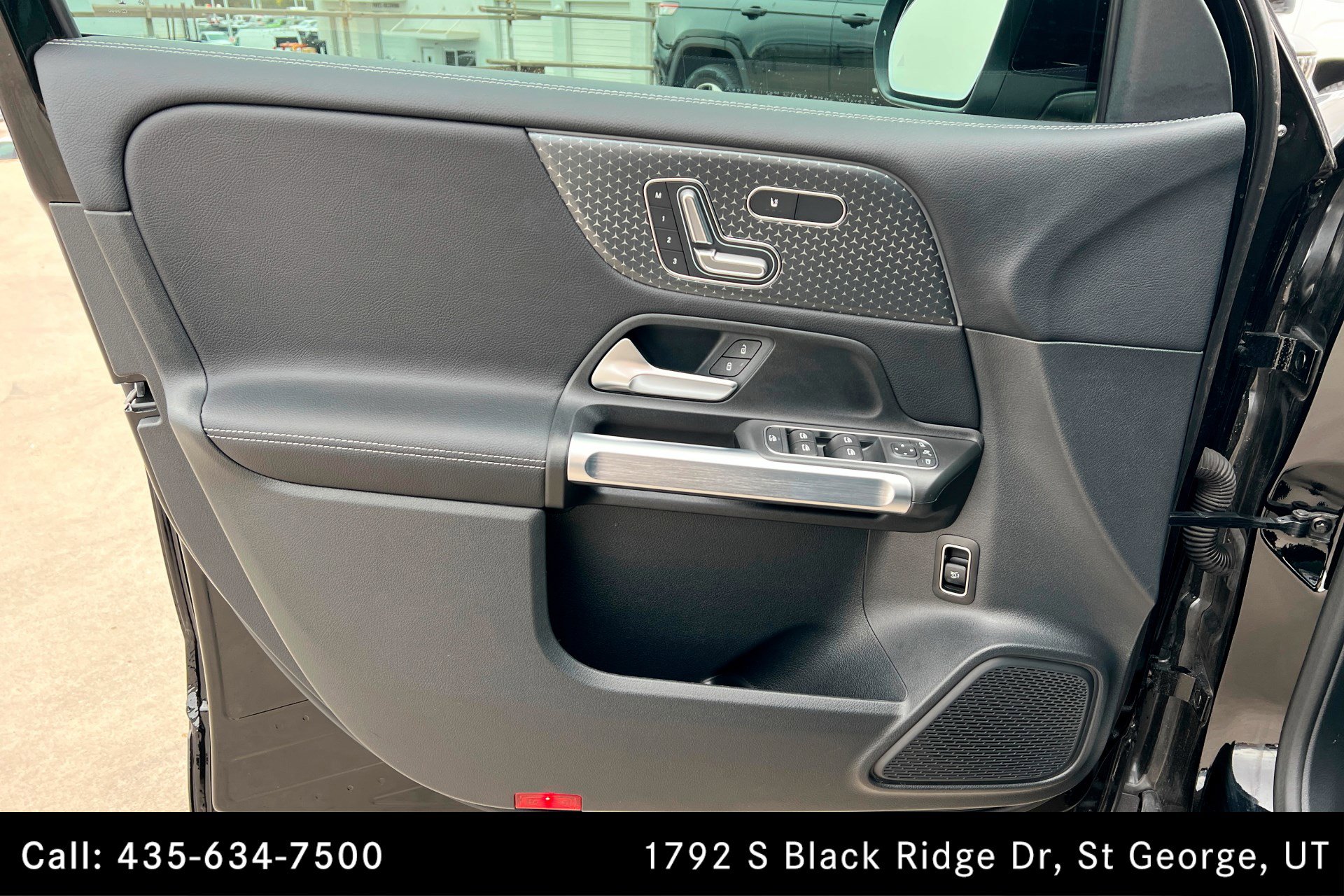 Certified 2025 Mercedes-Benz GLB 250 4MATIC image 14