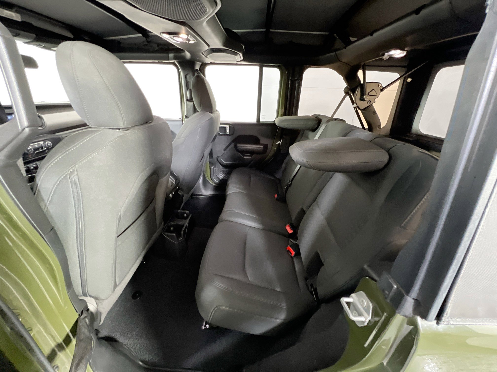 Used 2023 Jeep Wrangler Willys image 22