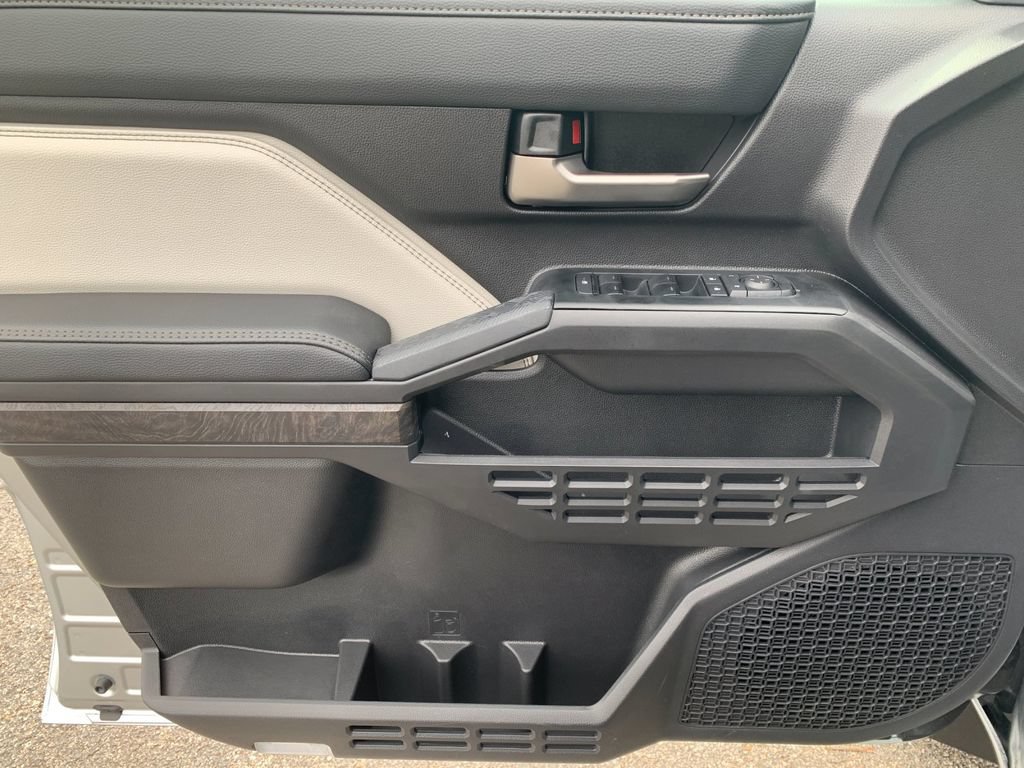 New 2026 Toyota Tacoma Limited AWD/4WD image 11