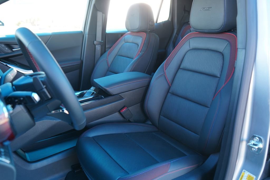 New 2026 Chevrolet Equinox RS w/ Convenience Package III FWD image 18