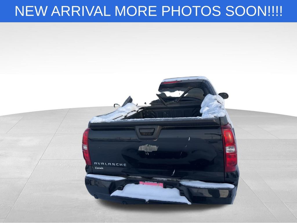 Used 2012 Chevrolet Avalanche LT w/ Suspension Package, Off-Road image 9