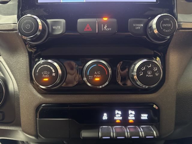 Used 2025 RAM 1500 Classic Warlock AWD/4WD image 11