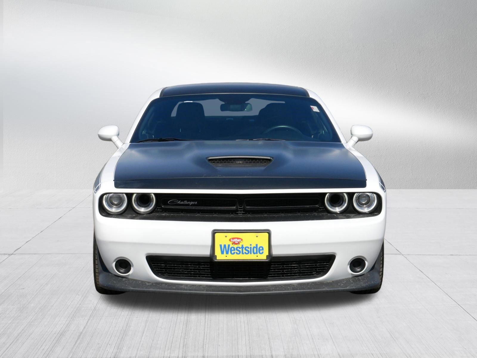 Used 2023 Dodge Challenger R/T w/ T/A Package image 2