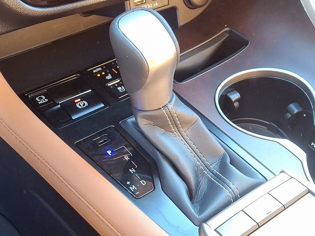 Used 2022 Lexus RX 350 AWD w/ Premium Package image 16