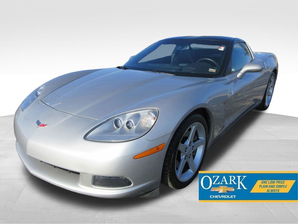 Used 2005 Chevrolet Corvette Coupe w/ Preferred Equipment Group image 1