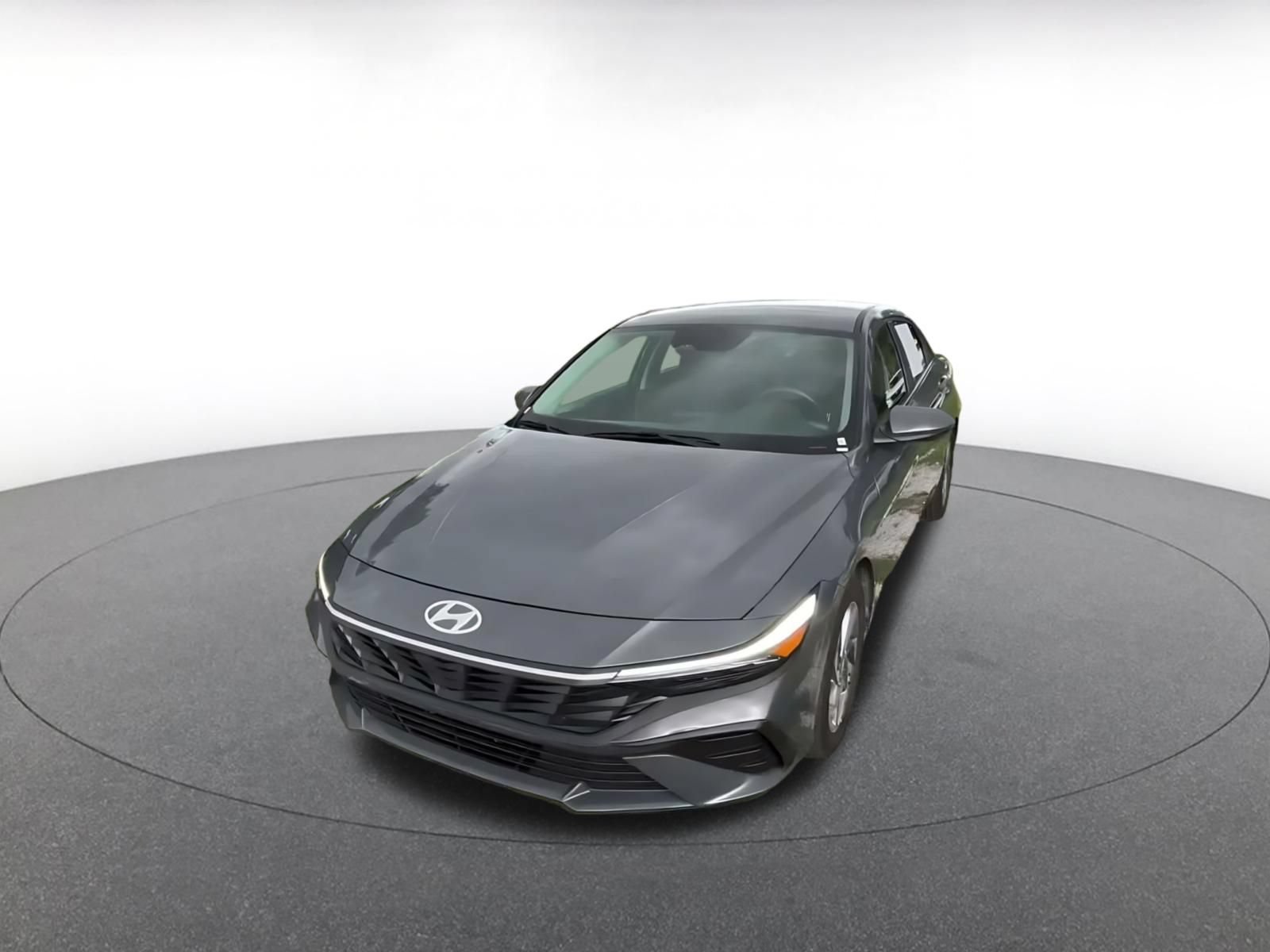 Used 2026 Hyundai Elantra Hybrid FWD image 7