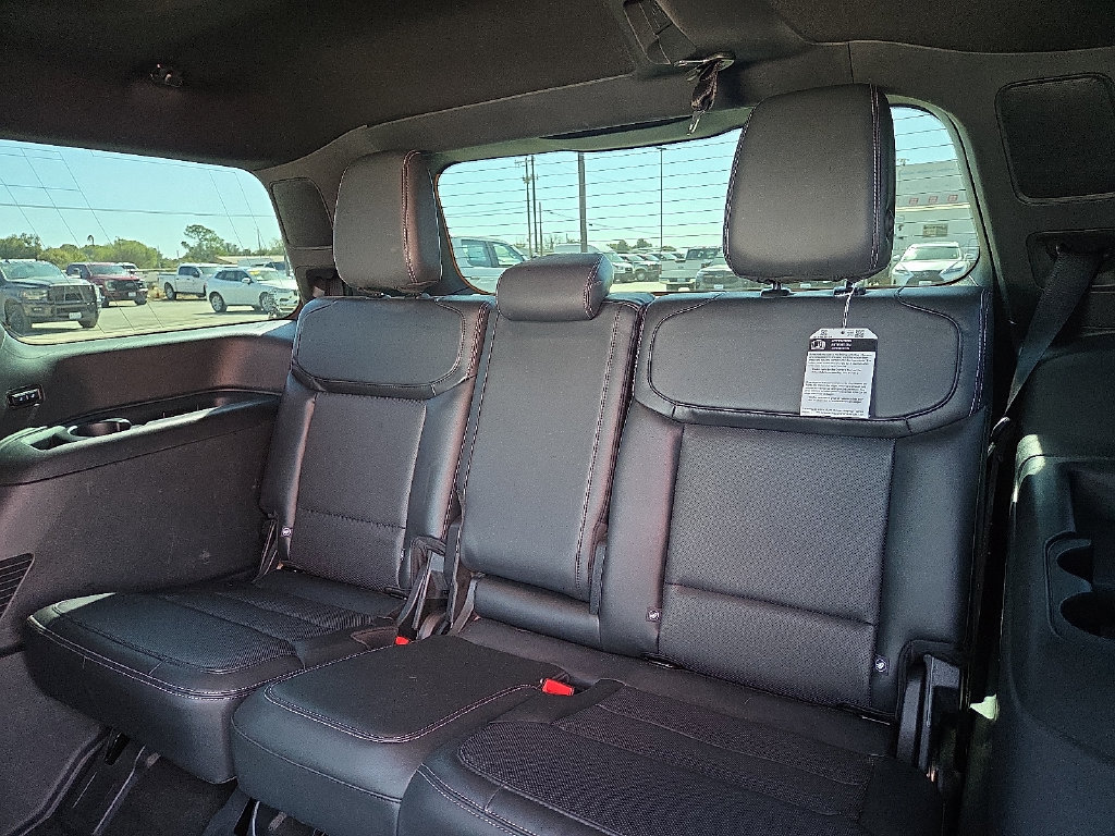 Used 2026 Ford Expedition Platinum w/ Stealth Appearance Package AWD/4WD image 19