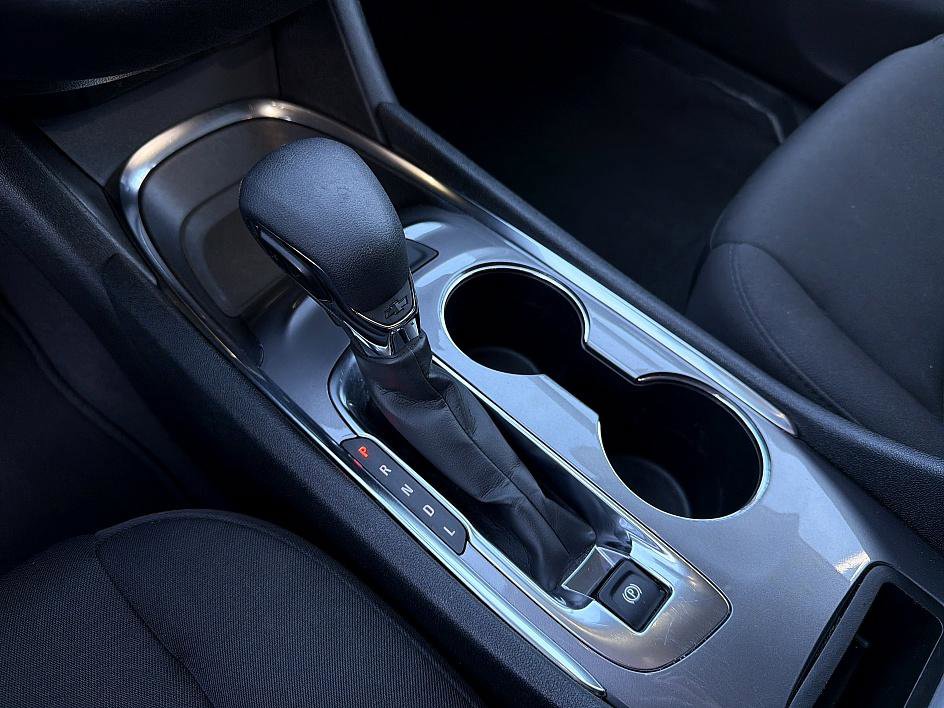 Used 2023 Chevrolet Malibu LT image 17