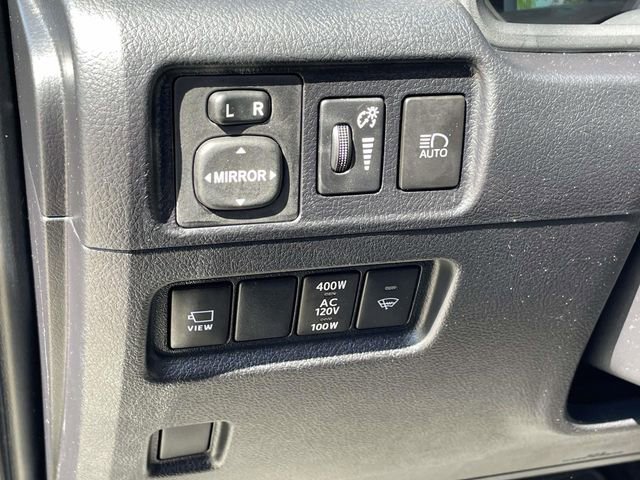 Used 2022 Toyota 4Runner Limited AWD/4WD image 22