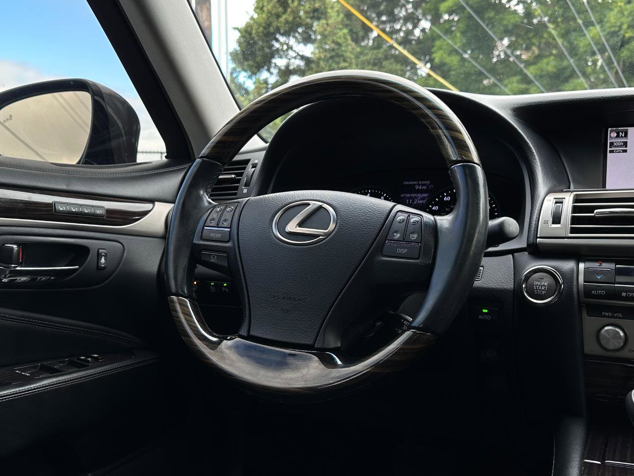Used 2016 Lexus LS 460 w/ Comfort Package RWD image 13
