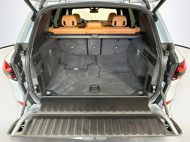 Used 2024 BMW X5 xDrive40i w/ M Sport Package AWD/4WD image 27