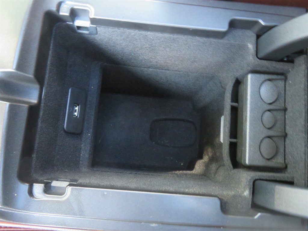 Used 2017 Lincoln MKX Reserve w/ Driver Assistance Package image 30