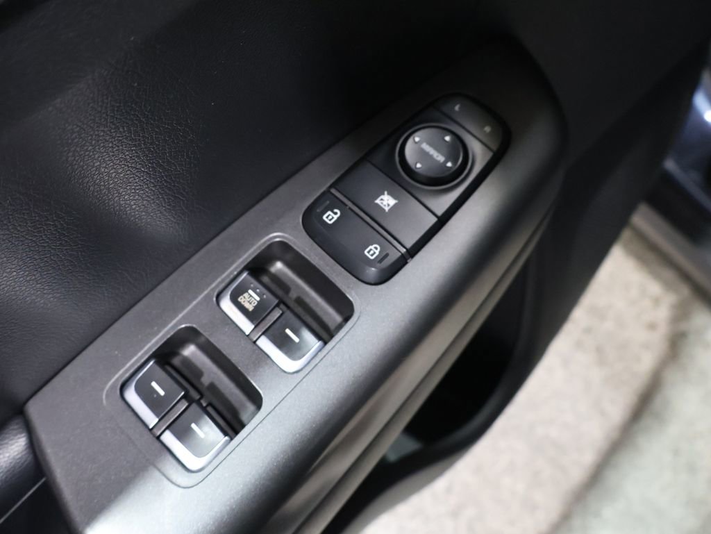 Used 2018 Kia Sportage LX image 13