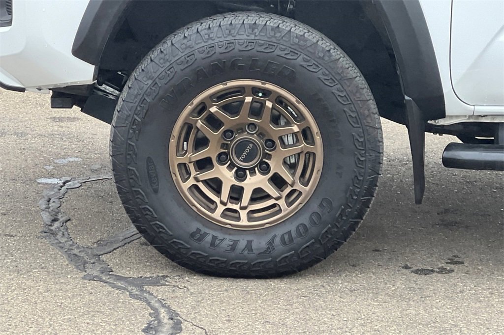 Certified 2023 Toyota Tacoma 4x4 Double Cab image 28