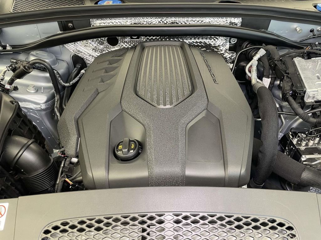 New 2026 Porsche Macan AWD/4WD image 24