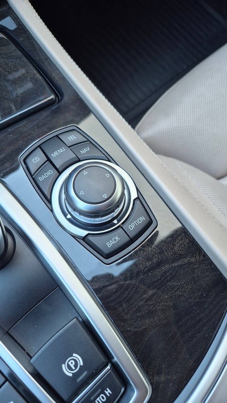 Used 2011 BMW 750Li xDrive AWD/4WD image 45