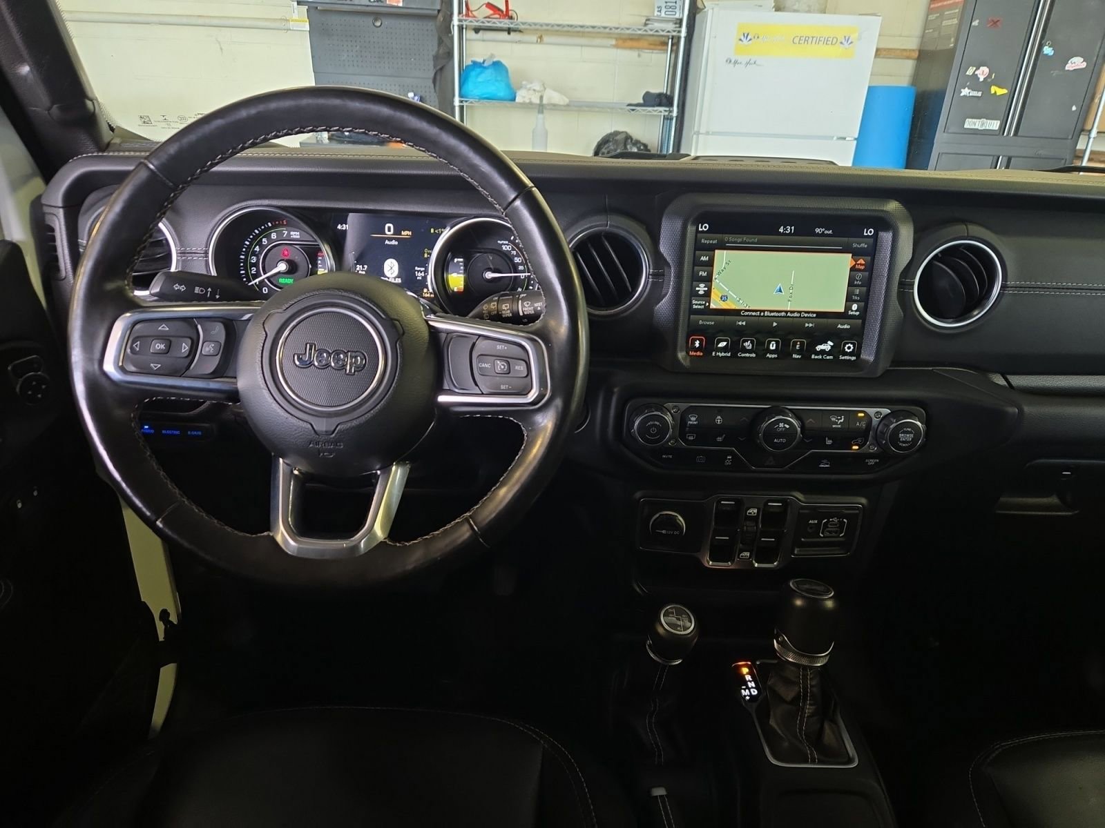 Used 2023 Jeep Wrangler Unlimited Sahara w/ Cold Weather Group AWD/4WD image 16