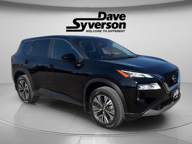 Used 2023 Nissan Rogue SV image 3