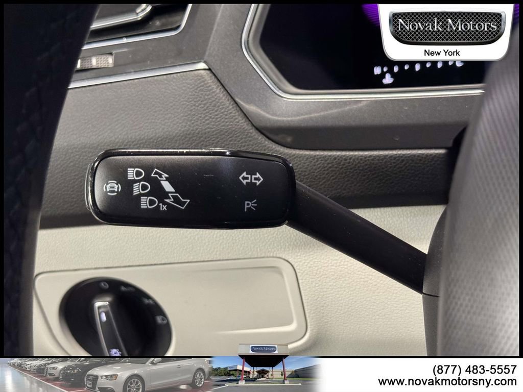 Used 2023 Volkswagen Tiguan SE R-Line image 21