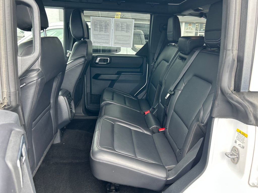 Used 2025 Ford Bronco Outer Banks AWD/4WD image 23
