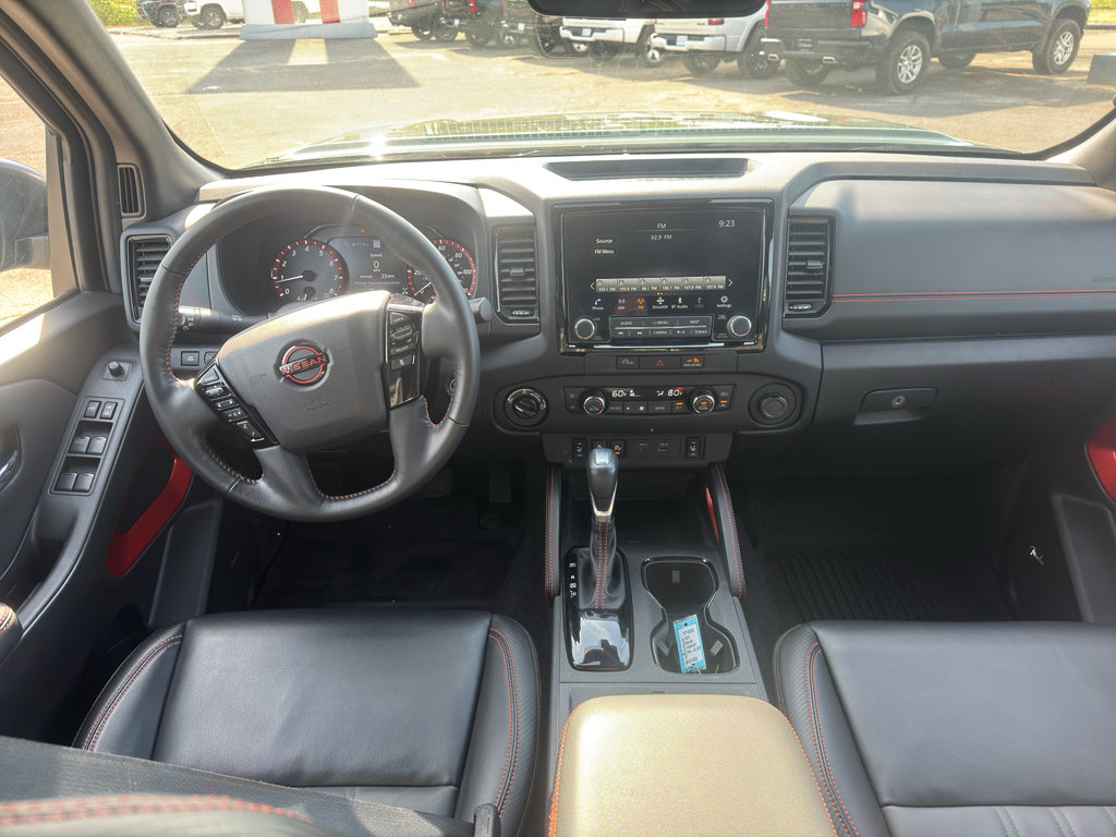 Used 2023 Nissan Frontier PRO-4X w/ Pro-4X Premium Package image 10