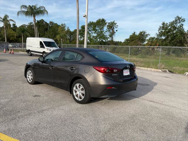 Used 2017 MAZDA MAZDA3 Sport FWD image 9