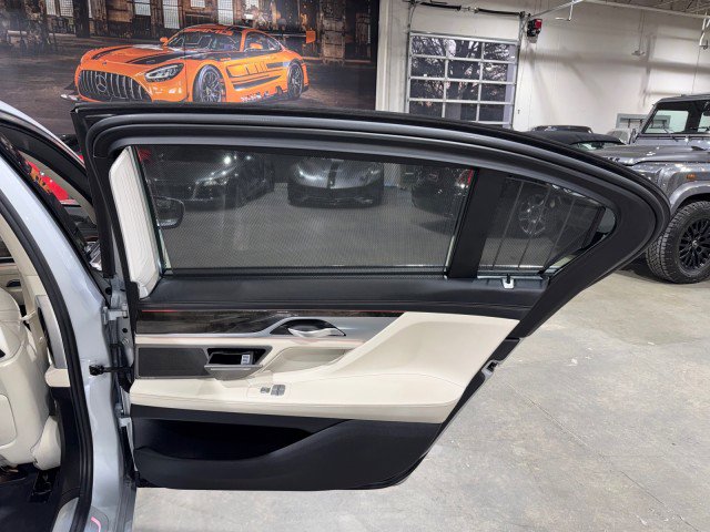 Used 2016 BMW 750i xDrive image 57