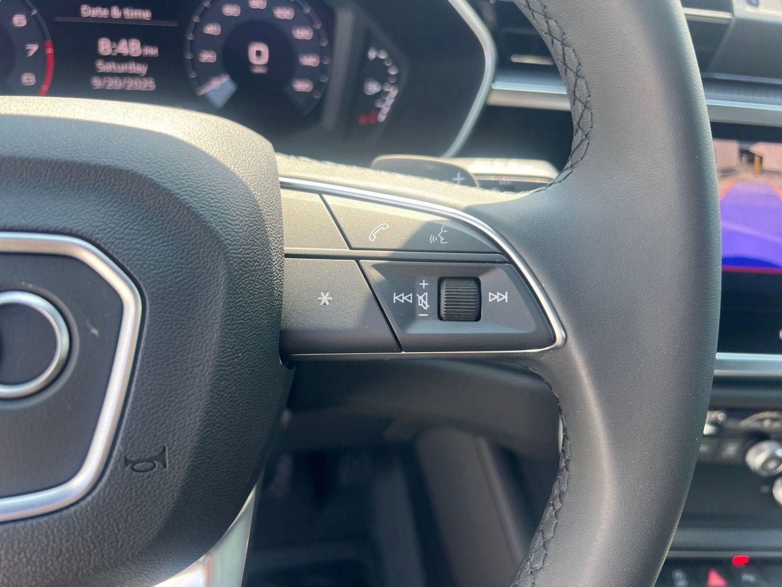 New 2025 Audi Q3 2.0T Premium image 24