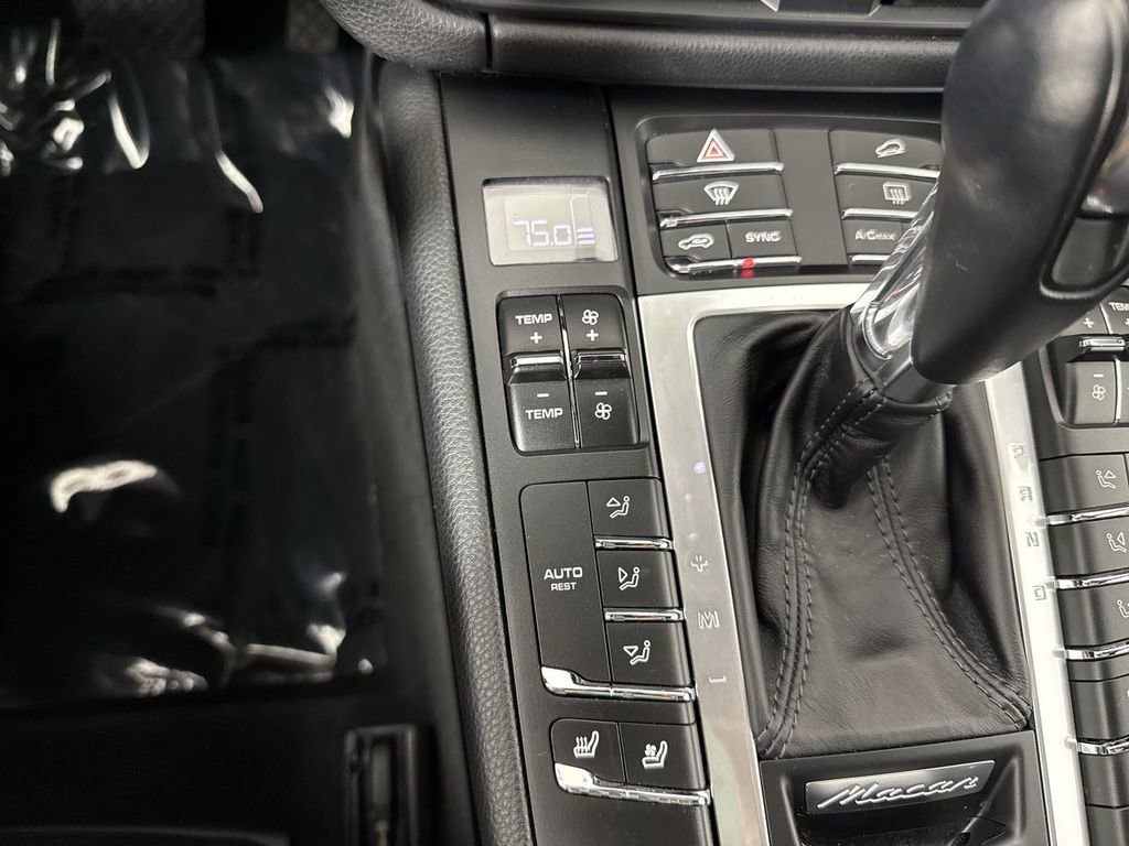 Certified 2020 Porsche Macan GTS AWD/4WD image 31
