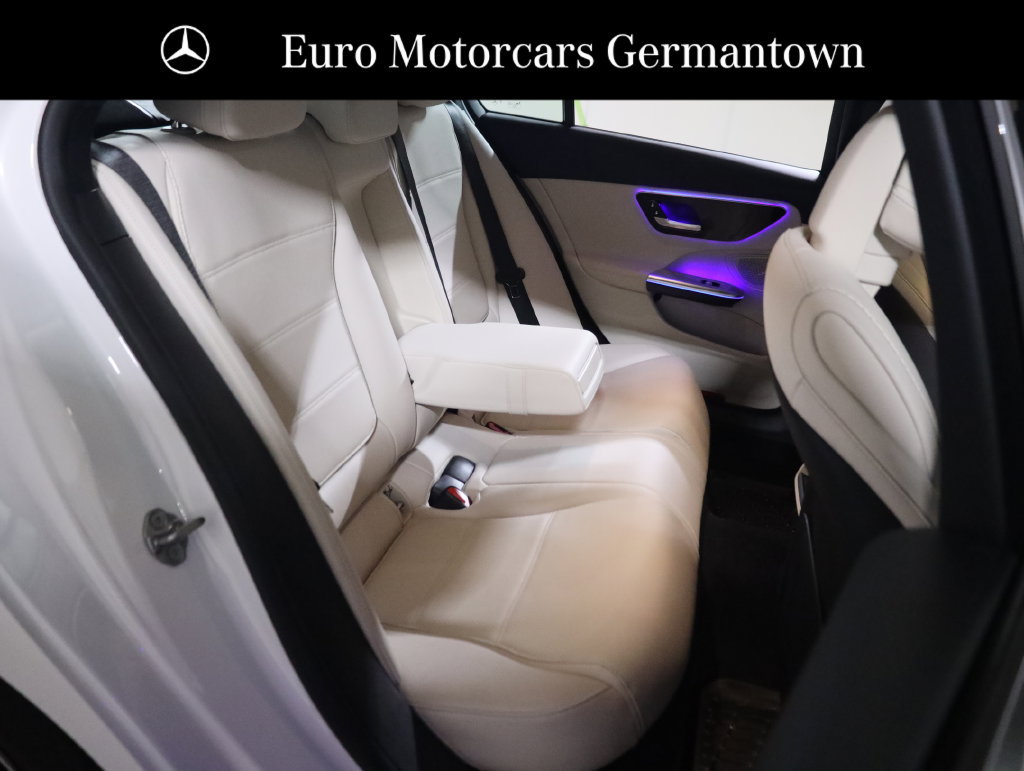 Used 2023 Mercedes-Benz C 300 4MATIC Sedan image 40