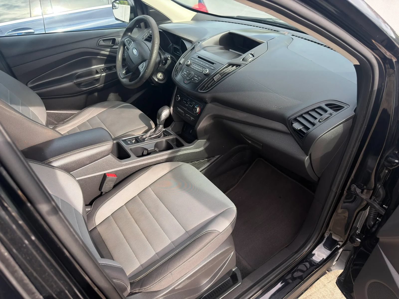 Used 2018 Ford Escape S FWD image 9