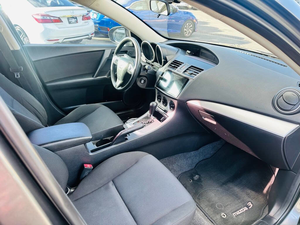 Used 2010 MAZDA MAZDA3 i Touring FWD image 17