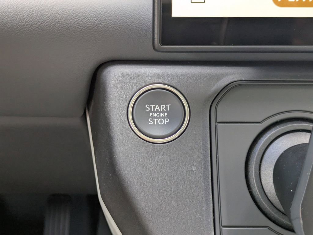 New 2026 Land Rover Defender 110 X-Dynamic SE image 31