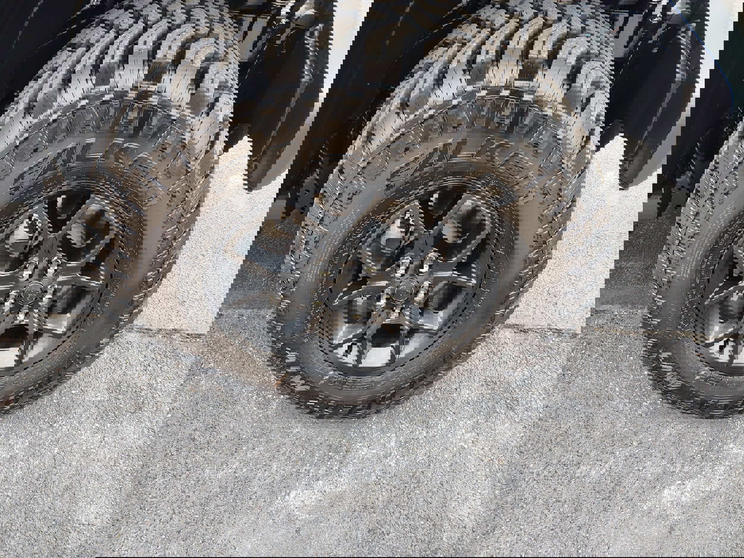 Certified 2024 Jeep Wrangler Willys image 3